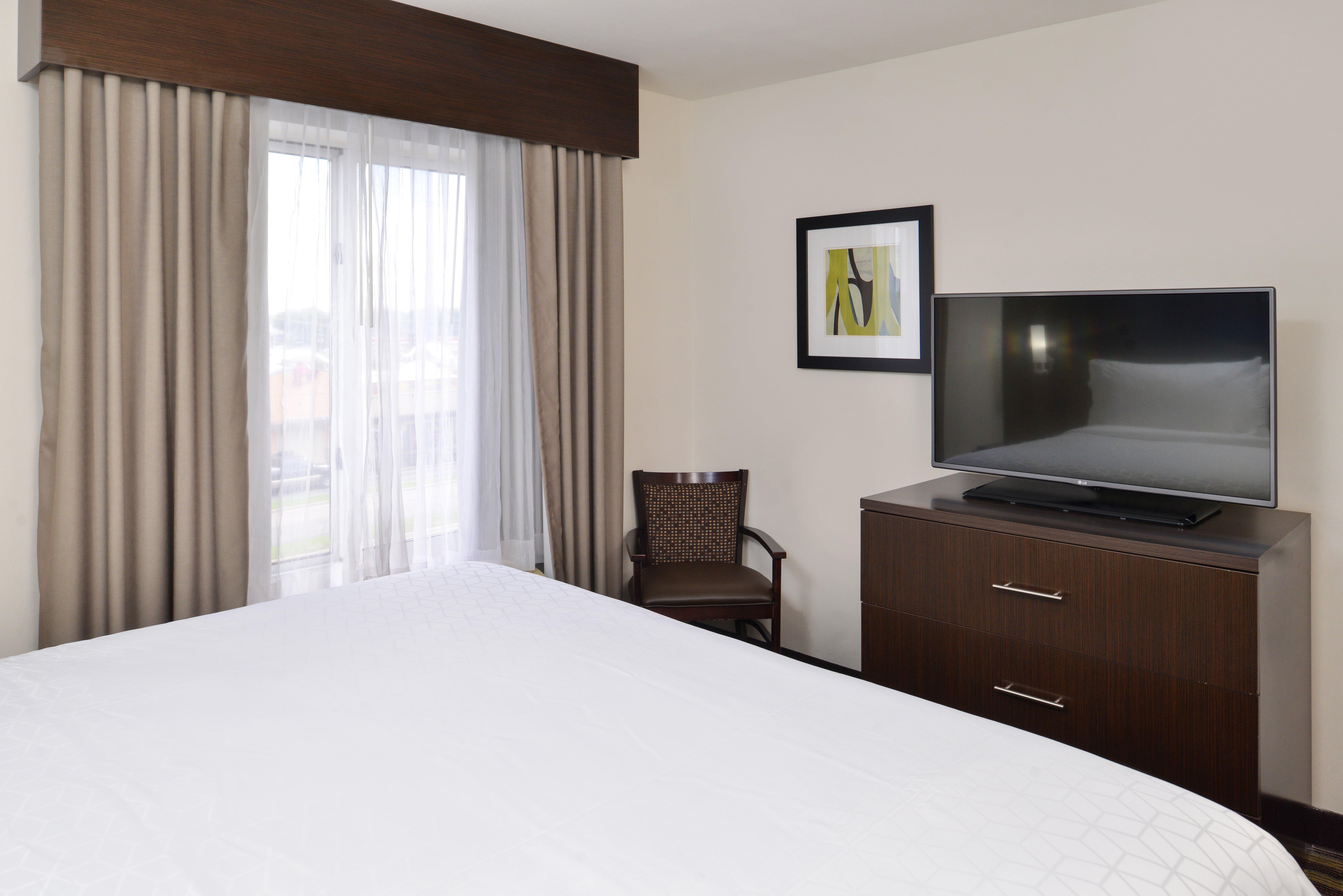 Holiday Inn Express Montgomery East I-85 By Ihg Bagian luar foto