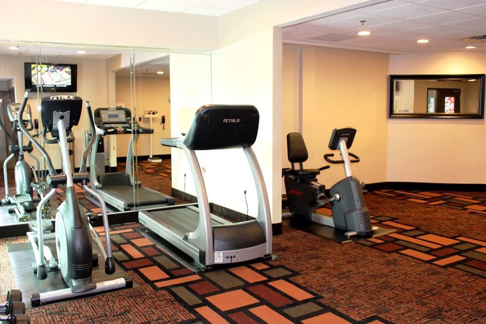 Holiday Inn Express Montgomery East I-85 By Ihg Bagian luar foto