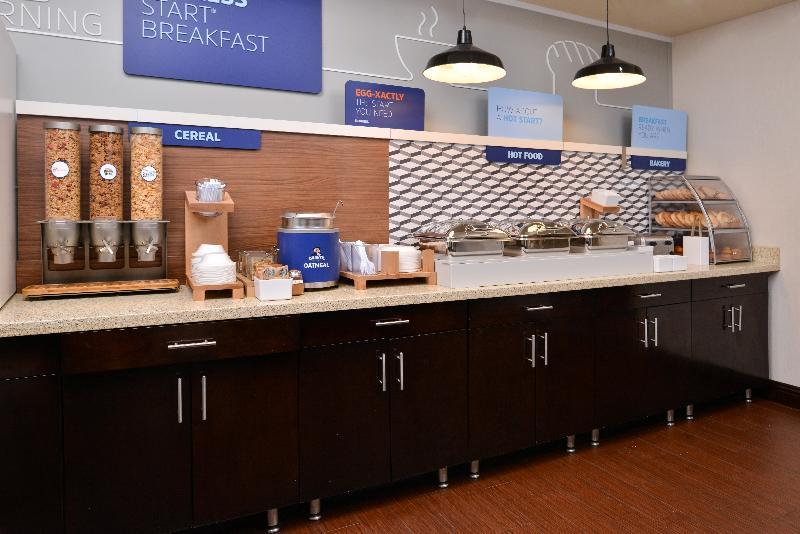 Holiday Inn Express Montgomery East I-85 By Ihg Bagian luar foto